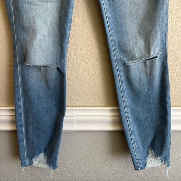 Good American Good Petite Skinny Jeans - Picture 10 of 13